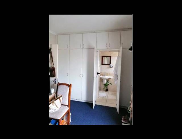 5 BEDROOM TOWNHOUSE FOR SALE IN OBSERVATORY